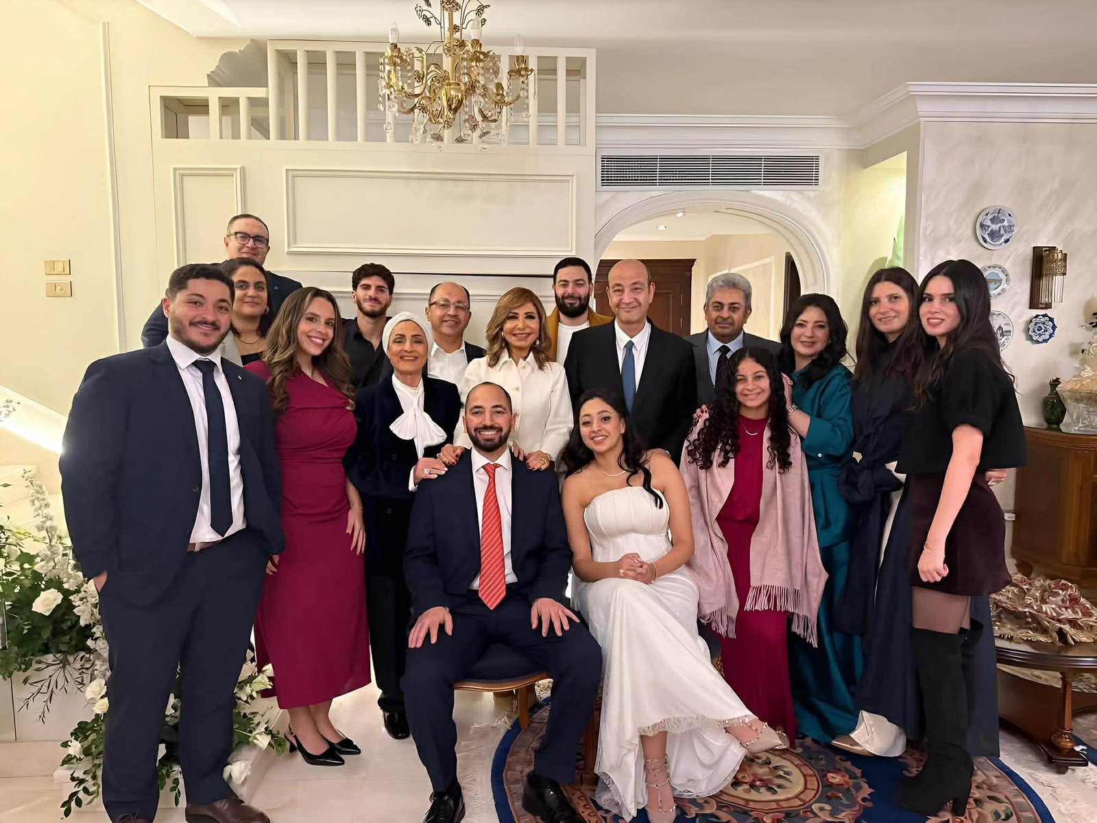 نجوم الفن والإعلام يحتفلون بخطوبة نجل عمرو أديب ولميس الحديدي في أجواء مبهجة 3 نجوم الفن والإعلام يحتفلون بخطوبة نجل عمرو أديب ولميس الحديدي في أجواء مبهجة