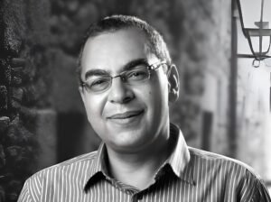 في ذكرى وفاته.. أحمد خالد توفيق أيقونة أدب الرعب والخيال في العالم العربي 2 في ذكرى وفاته.. أحمد خالد توفيق أيقونة أدب الرعب والخيال في العالم العربي