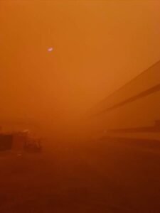 عاصفة ترابية تضرب القليوبية وتؤثر على مستوى الرؤية وتحذيرات مستمرة من الأرصاد