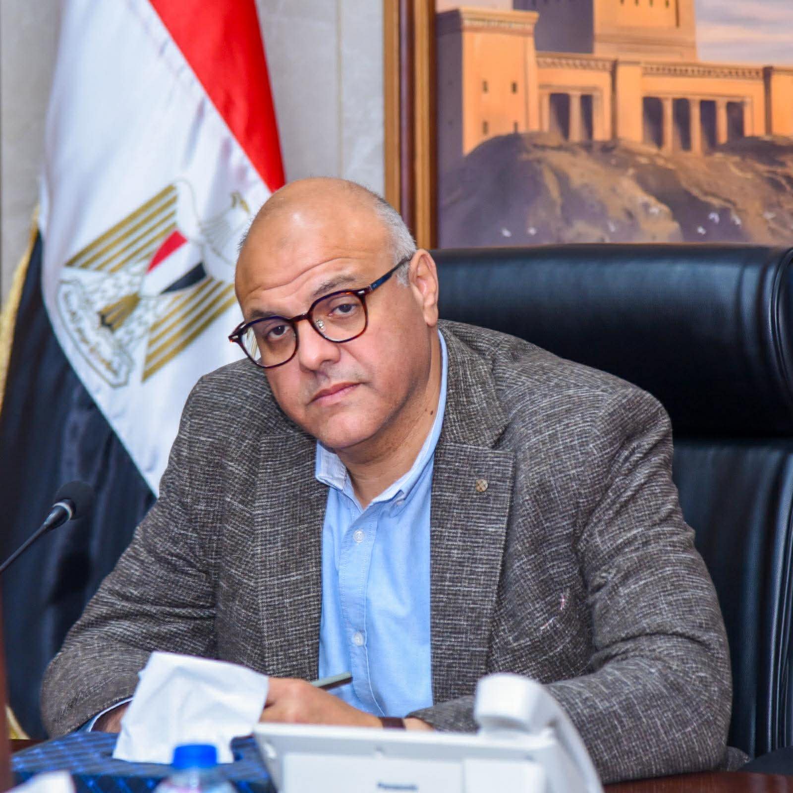 محافظ الإسكندرية يبحث دعم الاتحاد والأوليمبي والترام لحل الأزمات وتعزيز الاستقرار الرياضي