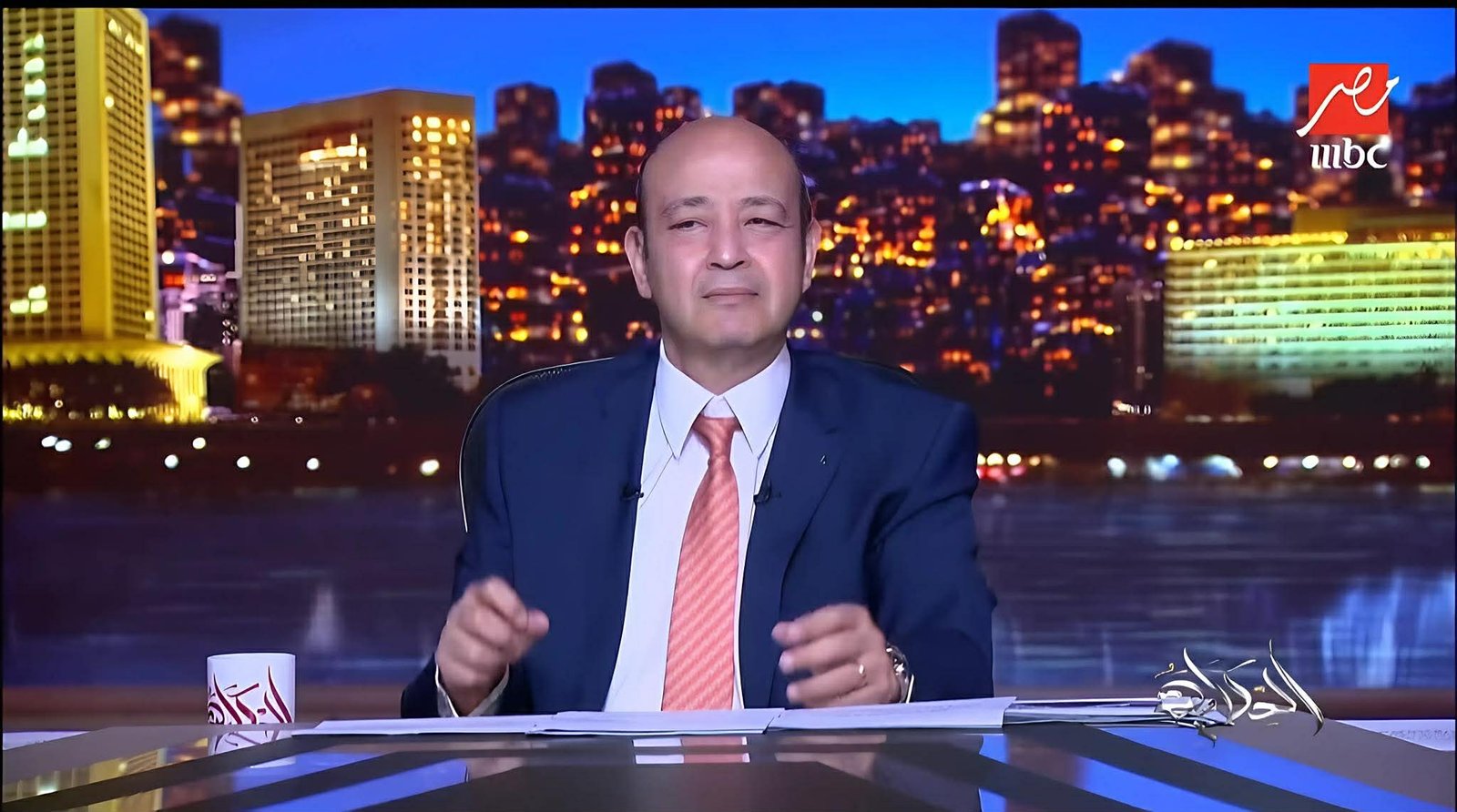 “حياتي مش للناس”.. عمرو أديب يرد على الجدل حول زواجه