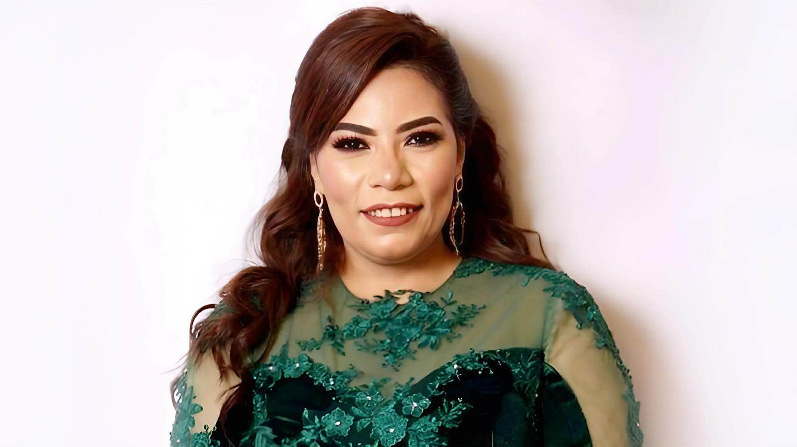 في ذكرى ميلادها.. إيمان السيد من مسرح الجامعة لنجومية الكوميديا