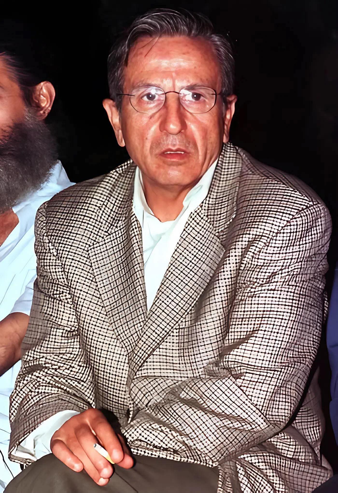 في ذكرى ميلاده.. علي بدرخان مخرج الروائع السينمائية وشريك نجاح سعاد حسني