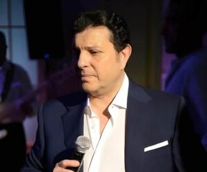 وكيل أعمال هاني شاكر يكشف تطورات حالته الصحية ويؤكد: يمر بأصعب لحظات حياته