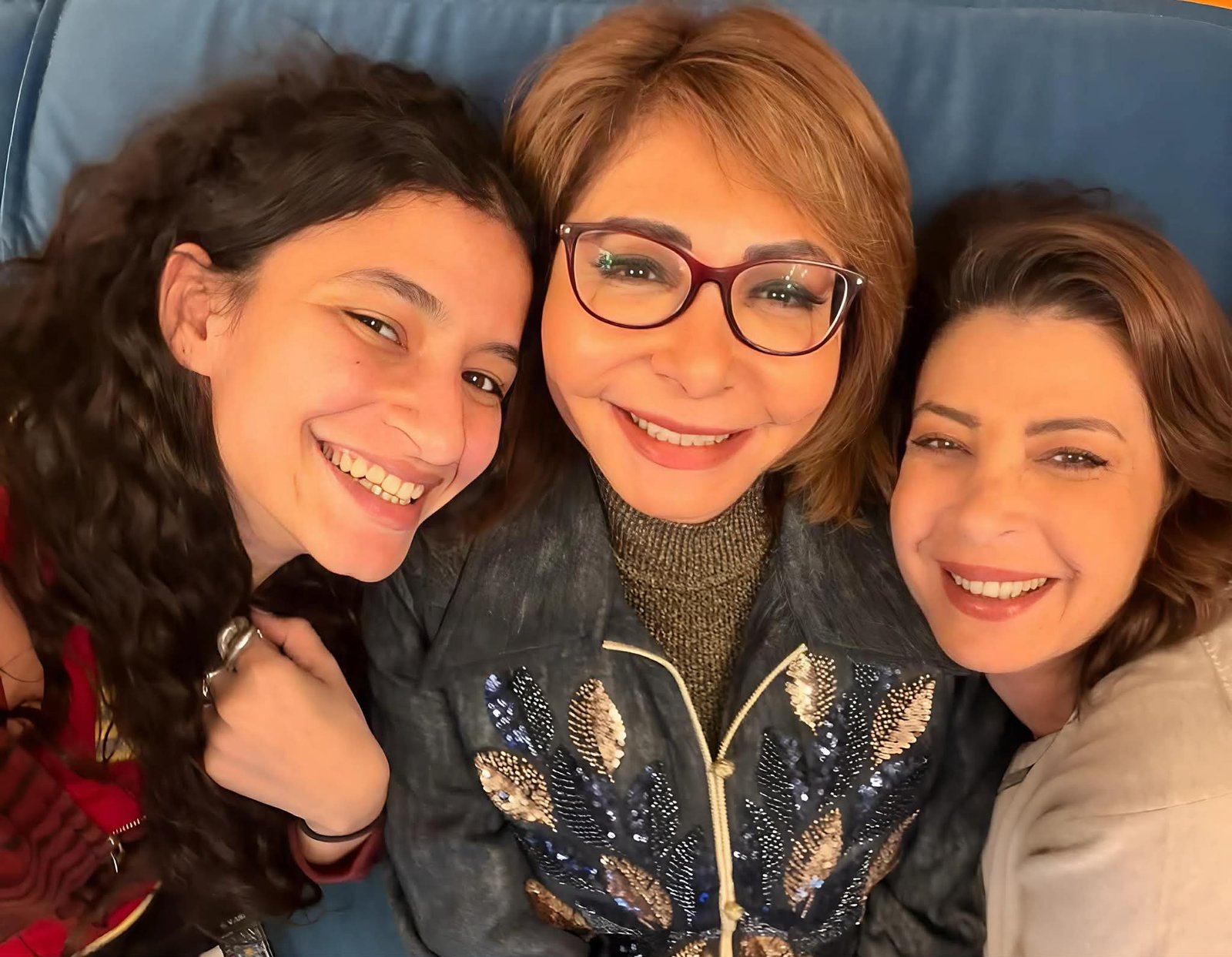 منال سلامة تهنئ لميس الحديدي بنجاح ابنتها: “فرحة الأم لا تُوصف” 3 منال سلامة تهنئ لميس الحديدي بنجاح ابنتها: “فرحة الأم لا تُوصف”