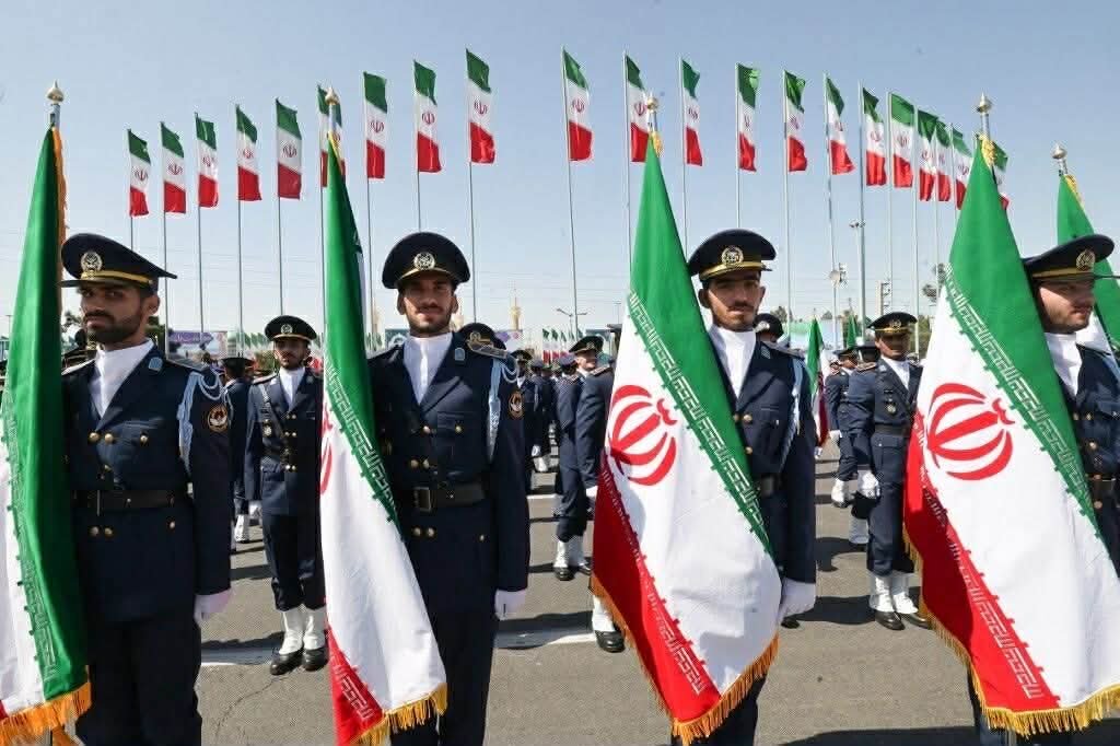 في مثل هذا اليوم.. عيد الجيش في إيران واستعراض القوة العسكرية في طهران