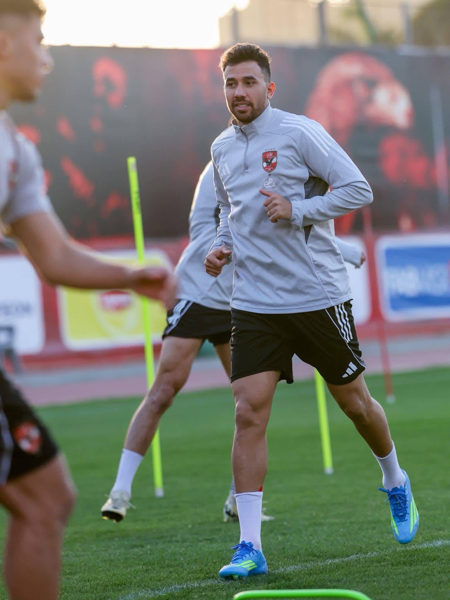 الأهلي يرفع وتيرة استعداداته لموقعة سيراميكا في الدوري المصري 