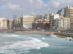 تحذير عاجل من محافظة الإسكندرية: ممنوع النزول لشواطئ غير مجهزة حفاظًا على أرواح المواطنين