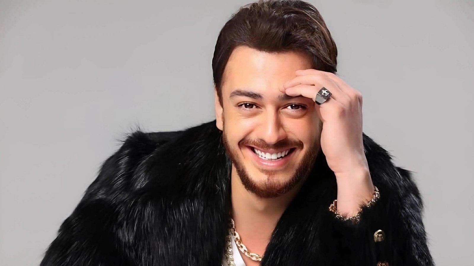 سعد لمجرد يشوق جمهوره لأغنية “بزاف” ويحقق تفاعلًا واسعًا قبل طرحها