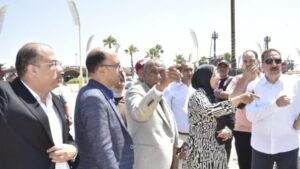 محافظ بورسعيد يوجه بحملة مكثفة لرفع الكلاب من محيط الشاطئ والكورنيش خلال عيد الأضحى