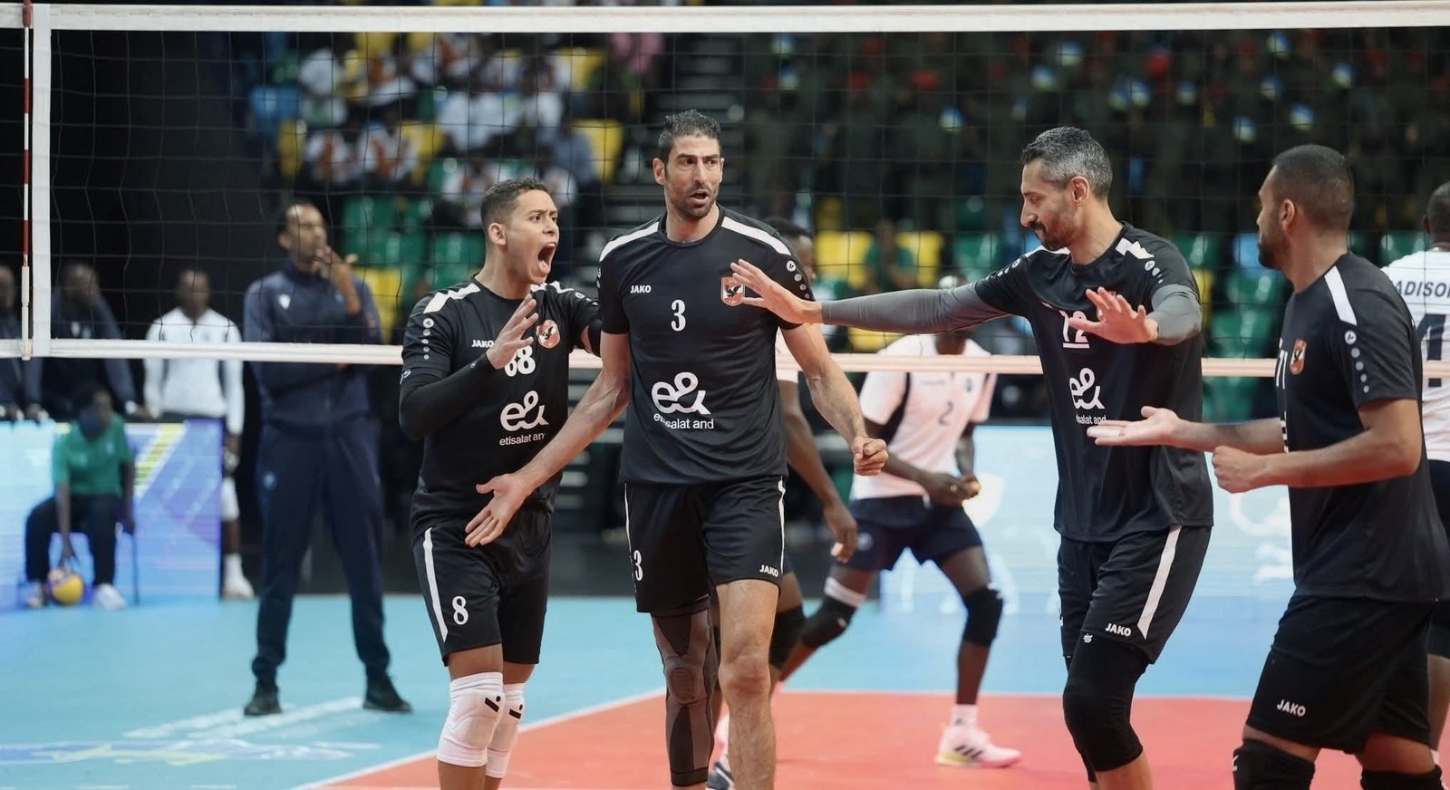 الأهلي يتوج بطلاً لأفريقيا لكرة الطائرة بعد فوزه على البوليس الرواندي بثلاثة أشواط نظيفة