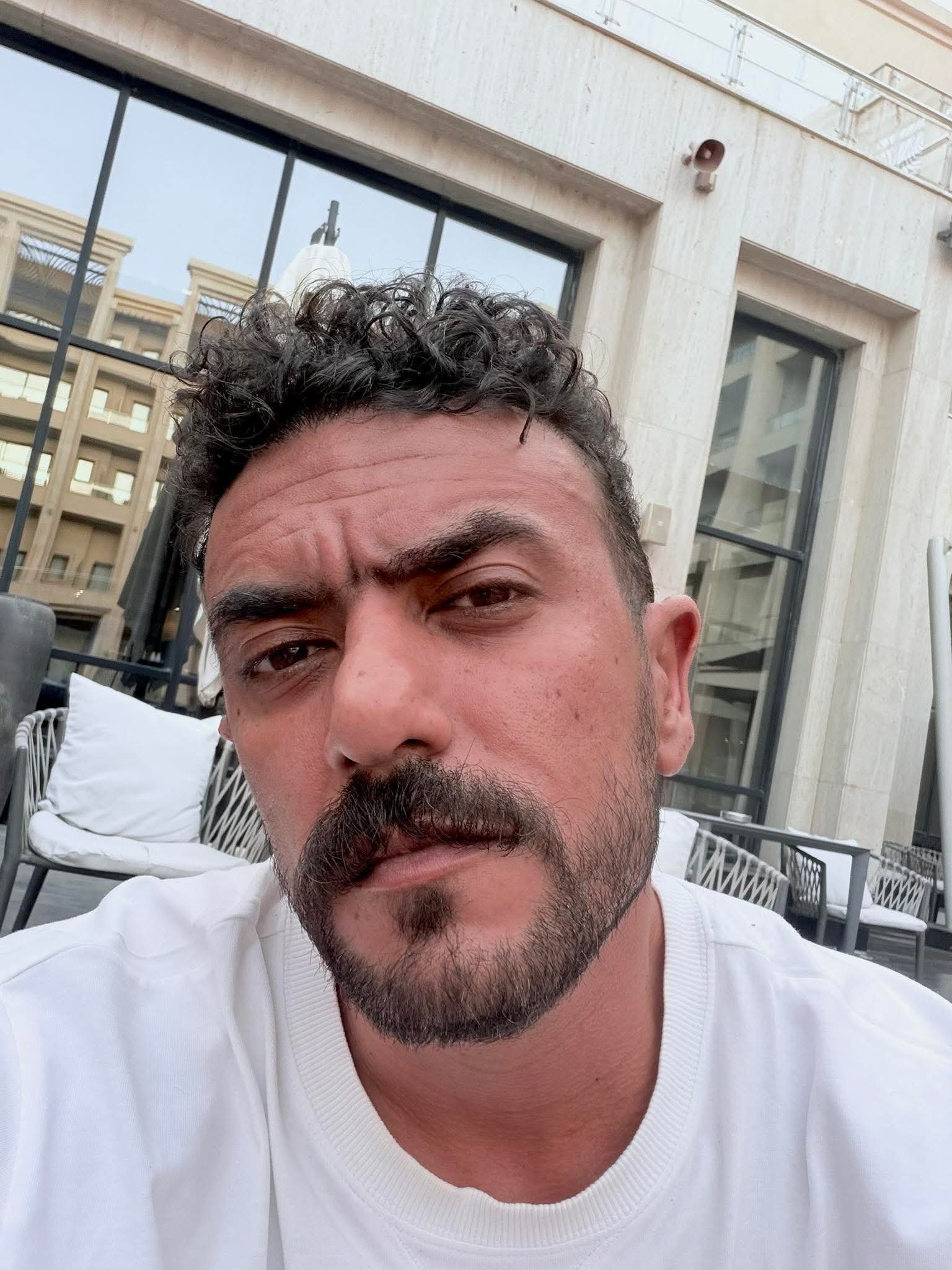 أحمد العوضي يشارك جمهوره أحدث ظهور عبر السوشيال ميديا