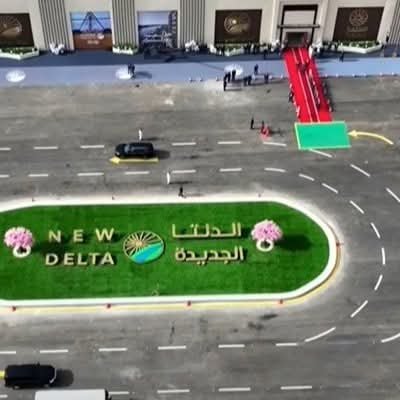 الرئيس السيسي يصل إلى مقر افتتاح مشروع الدلتا الجديدة بالضبعة لتعزيز الأمن الغذائي والتنمية الزراعية