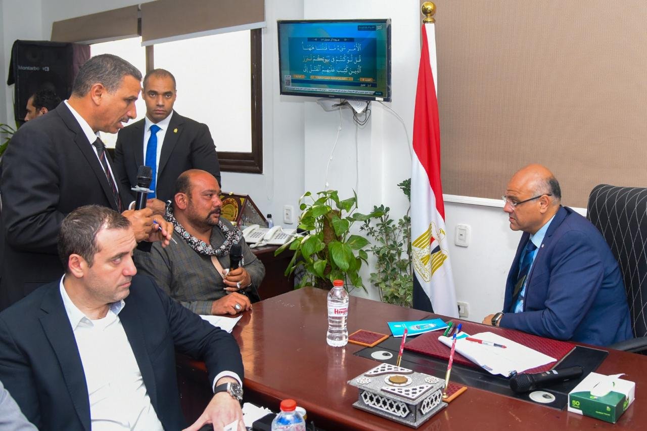 محافظ الإسكندرية يعقد لقاءً جماهيريًا بالمنتزه ثان ويوجه بسرعة فحص الشكاوى