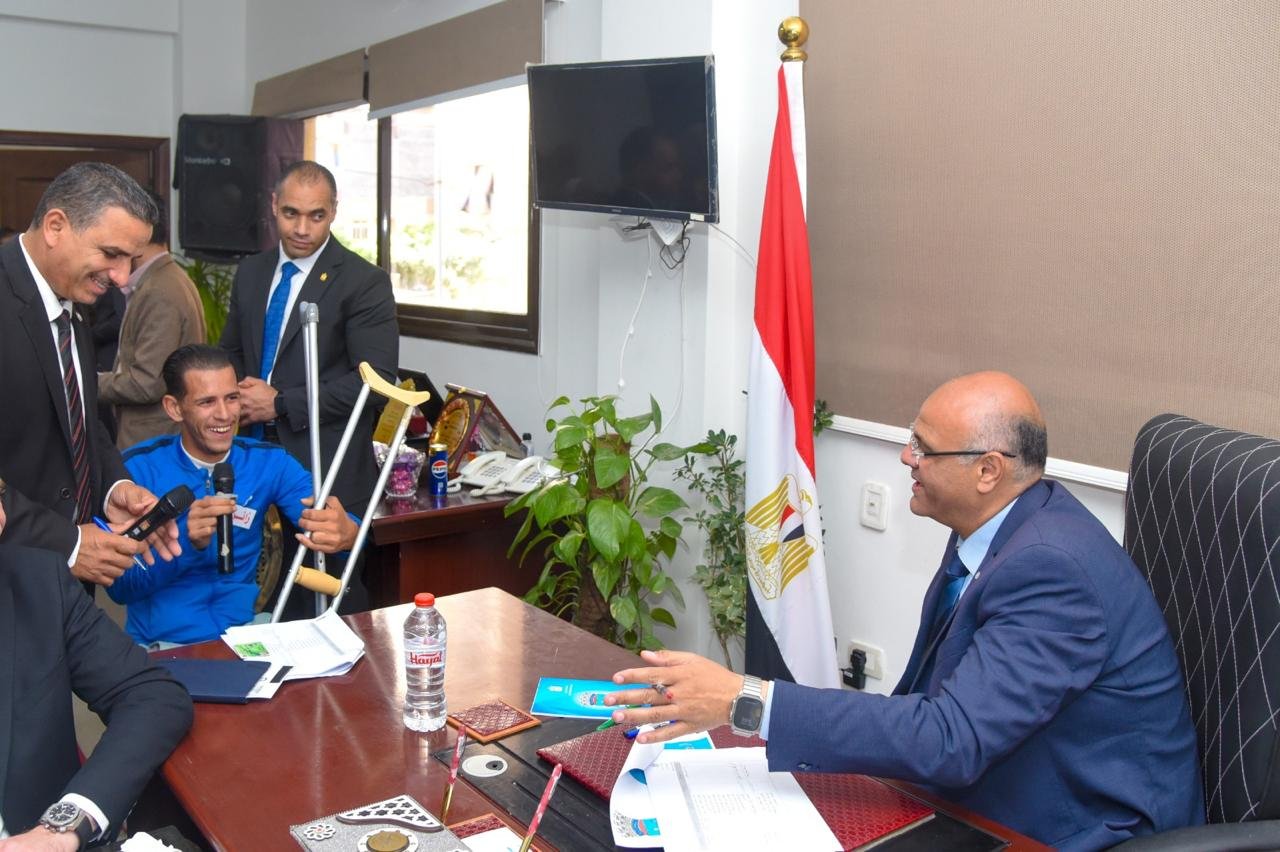 محافظ الإسكندرية يعقد لقاءً جماهيريًا بالمنتزه ثان ويوجه بسرعة فحص الشكاوى