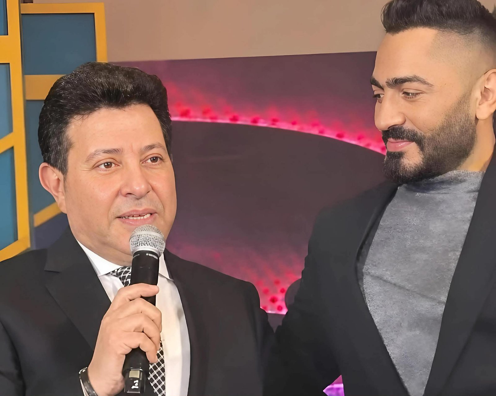 تامر حسني ينعى هاني شاكر: “سيظل اسم أمير الغناء العربي علامة في تاريخ الفن الأصيل”