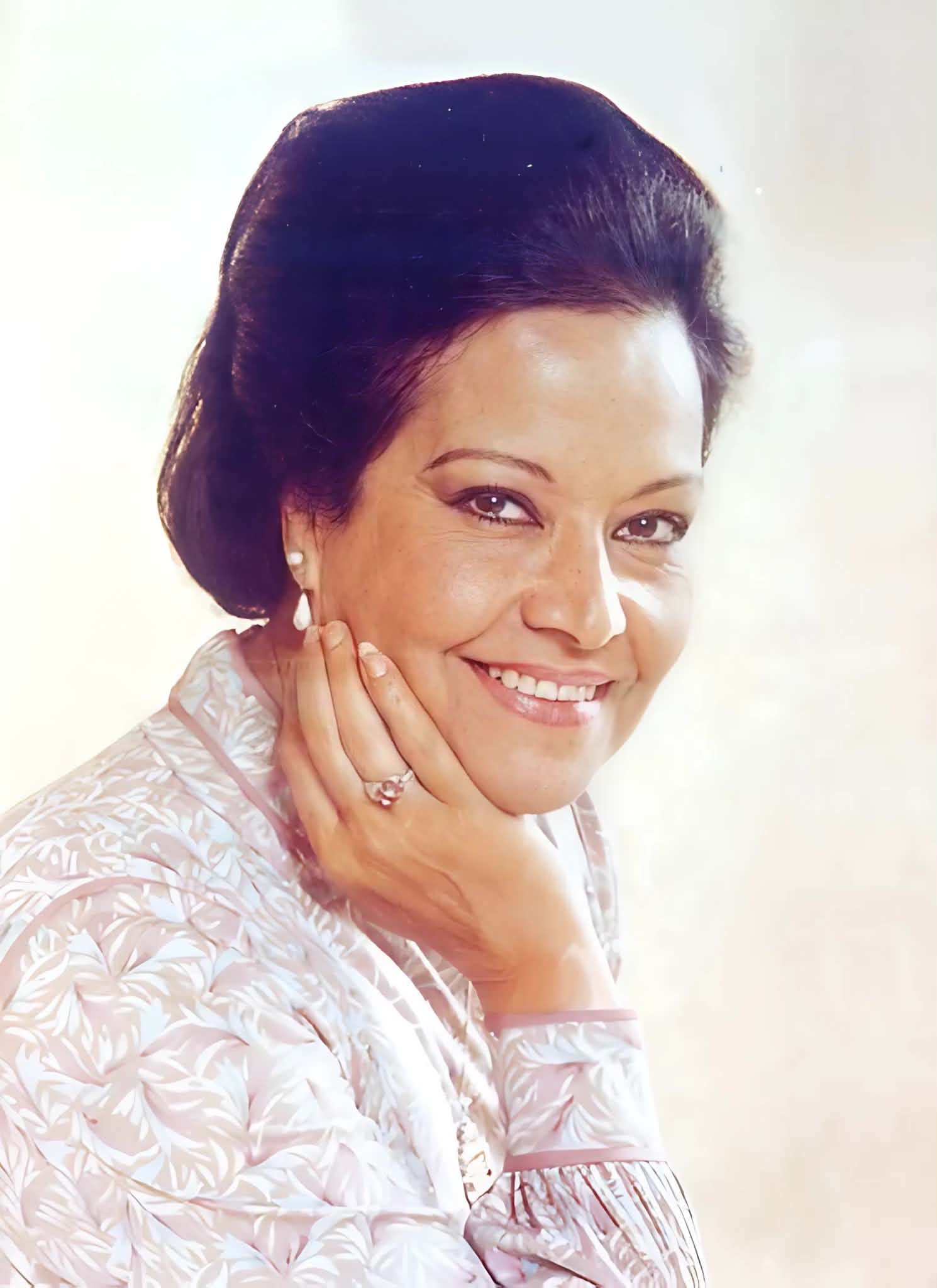 وفاة مديحة يسري.. سمراء النيل التي صنعت تاريخًا خالدًا في السينما المصرية