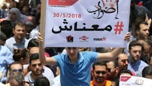 إضراب الأردن 2018.. احتجاجات واسعة ضد قانون ضريبة الدخل تشعل الشارع وتربك الحكومة
