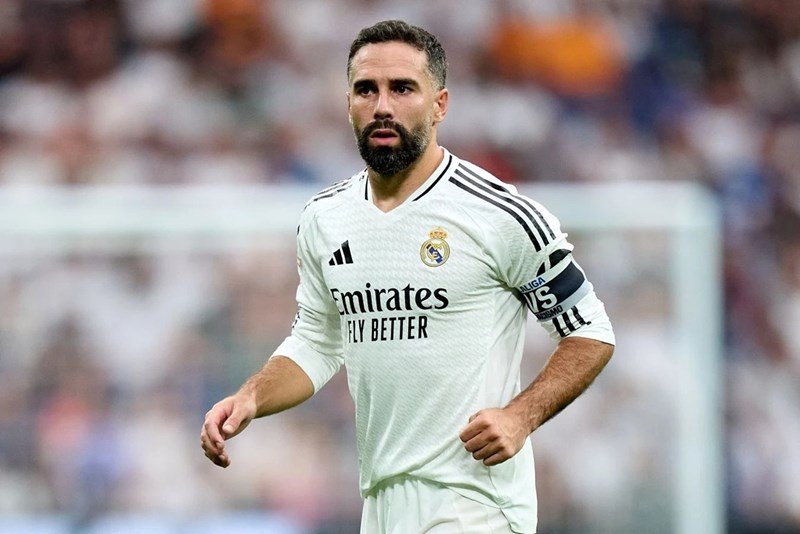 رسميًا.. ريال مدريد يعلن رحيل داني كارفاخال بنهاية الموسم 4 ريال مدريد