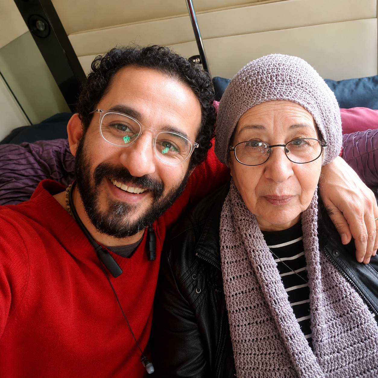 وفاة والدة أحمد حلمي.. محمد إمام يوجه رسالة عزاء مؤثرة