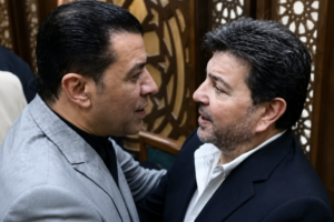 مصطفى كامل يحسم الجدل حول عزاء هاني شاكر ويفاجئ الجمهور