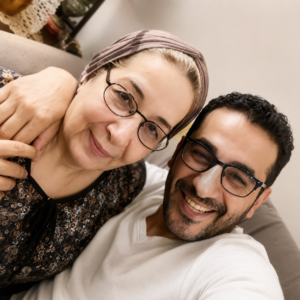 وفاة والدة أحمد حلمي.. كريم عبد العزيز يوجه رسالة مؤثرة للأسرة