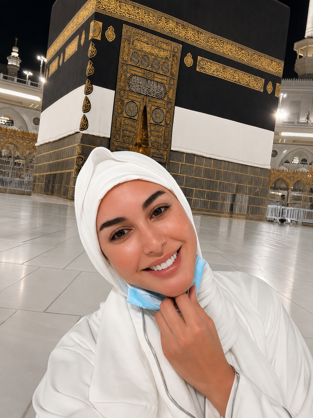 ياسمين صبري بإطلالة هادئة من أمام الكعبة أثناء تأدية مناسك الحج 2 ياسمين صبري بإطلالة هادئة من أمام الكعبة أثناء تأدية مناسك الحج