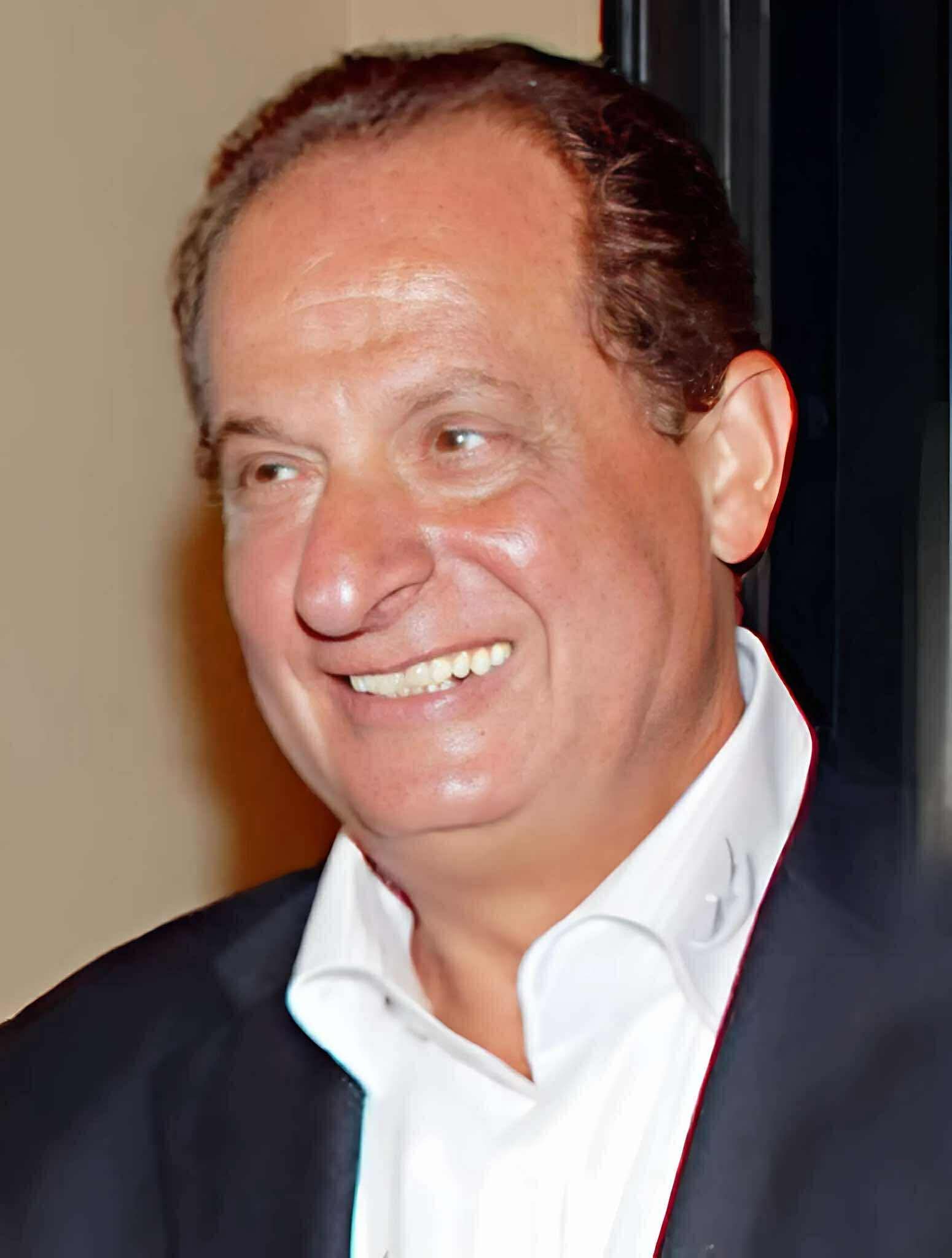 محطات مضيئة 