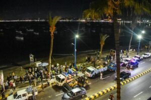 محافظ الإسكندرية يقود جولة مفاجئة بشواطئ بحري ويقرر فسخ تعاقد شاطئ أبو العباس بسبب المخالفات والتعديات
