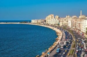 شواطئ الإسكندرية الأكثر إقبالًا في عيد الأضحى 2026.. المعمورة والعجمي وستانلي تتصدر المشهد