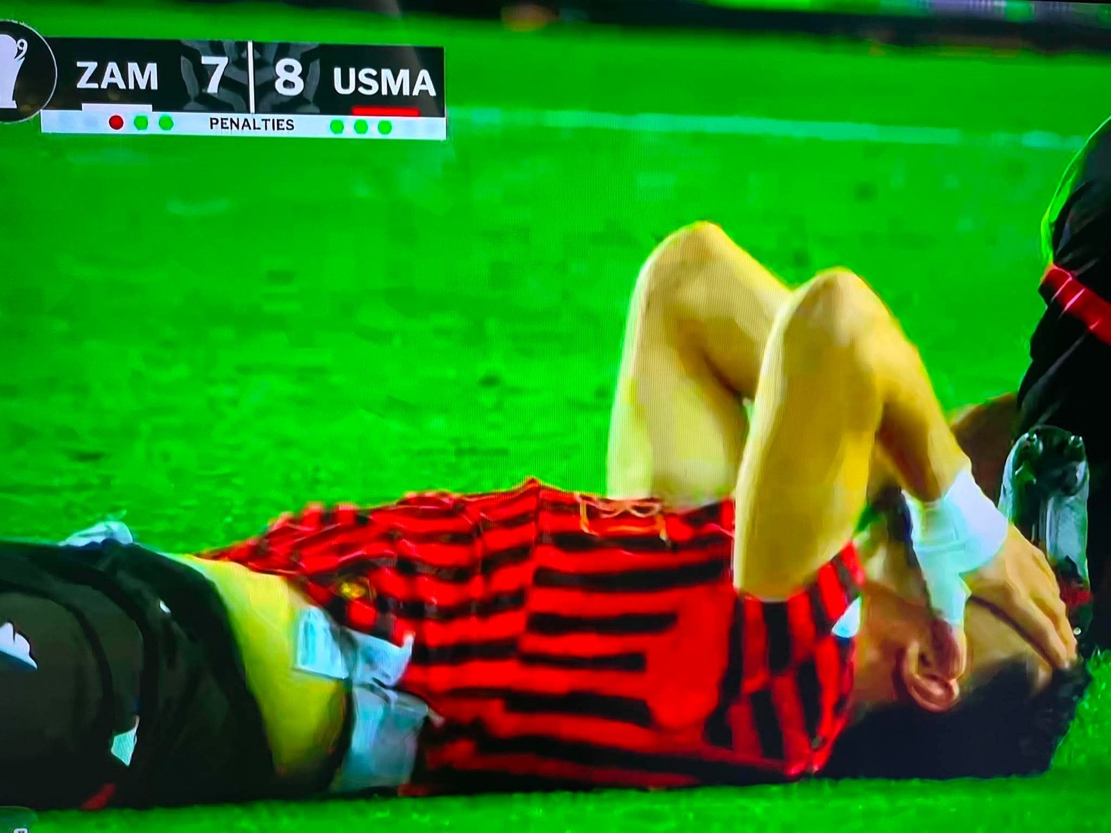 اتحاد العاصمة الجزائري يهزم الزمالك 8-7 بركلات الترجيح في نهائي مثير ويقترب من التتويج القاري