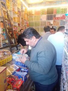 محافظ الإسكندرية يوجه بتكثيف حملات إزالة الإشغالات والتفتيش على الأسواق.. غلق 36 منشأة وتحرير 681 محضرًا خلال أسبوع