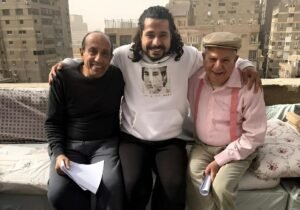 القبض على مؤلف مسلسل “فخر الدلتا” بعد اتهامات بالتحرش والتعدي على فتيات 2 مؤلف مسلسل فخر الدلتا، فخر الدلتا، القبض على مؤلف فخر الدلتا، أخبار الفن، قضايا التحرش، الدراما المصرية، مسلسلات مصرية، التحقيقات، مواقع التواصل الاجتماعي، أخبار المشاهير، التعدي على فتيات