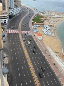 استعدادًا لصيف 2026.. محافظة الإسكندرية تنتهي من أعمال التخطيط الأرضي بطريق الكورنيش وإشارات عبور المشاة 5 استعدادًا لصيف 2026.. محافظة الإسكندرية تنتهي من أعمال التخطيط الأرضي بطريق الكورنيش وإشارات عبور المشاة