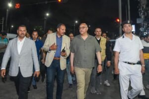 محافظ الإسكندرية يقود جولة مفاجئة بشواطئ بحري ويقرر فسخ تعاقد شاطئ أبو العباس بسبب المخالفات والتعديات