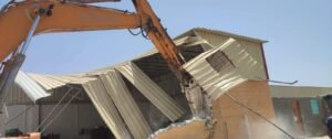 محافظ الإسكندرية يواصل حملات الموجة 29 لإزالة التعديات والبناء المخالف بالأحياء وبرج العرب