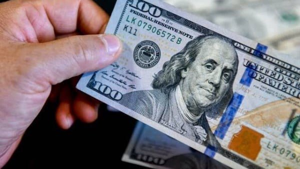 سعر الدولار اليوم في مصر السبت 30 مايو 2026.. أعلى سعر بالبنوك يسجل 52.29 جنيهًا خلال إجازة عيد الأضحى 1 سعر الدولار اليوم في مصر السبت 30 مايو 2026.. أعلى سعر بالبنوك يسجل 52.29 جنيهًا خلال إجازة عيد الأضحى