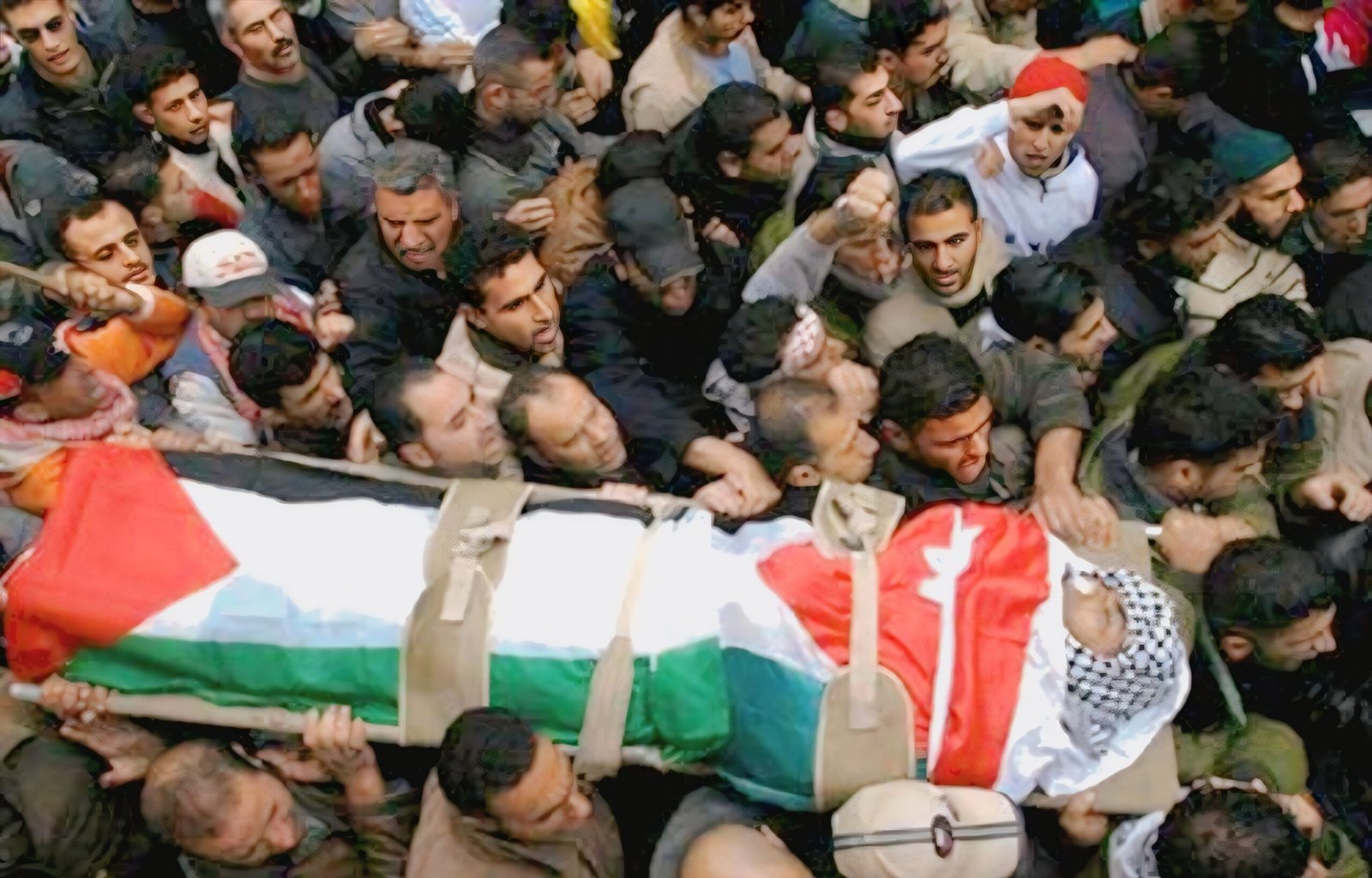 استشهاد شاب فلسطيني في قصف إسرائيلي على مخيم البريج وسط قطاع غزة