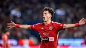 الأهلي يدرس 6 ملايين دولار مقابل رحيل إمام عاشور بعد المونديال