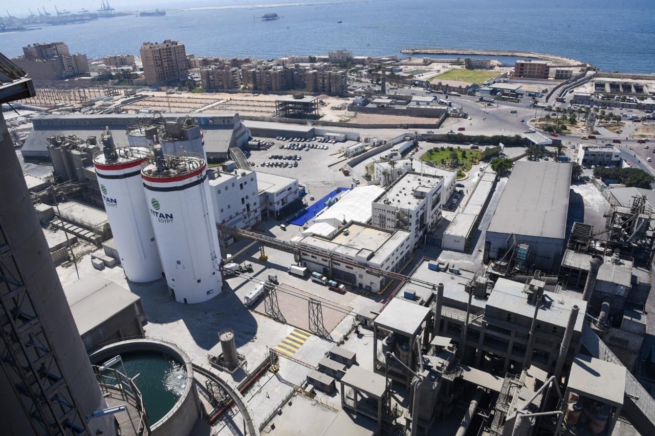 وزيرا الصناعة والاستثمار يفتتحان توسعات تيتان مصر بالإسكندرية لتعزيز صادرات الأسمنت المصري إلى الأسواق العالمية