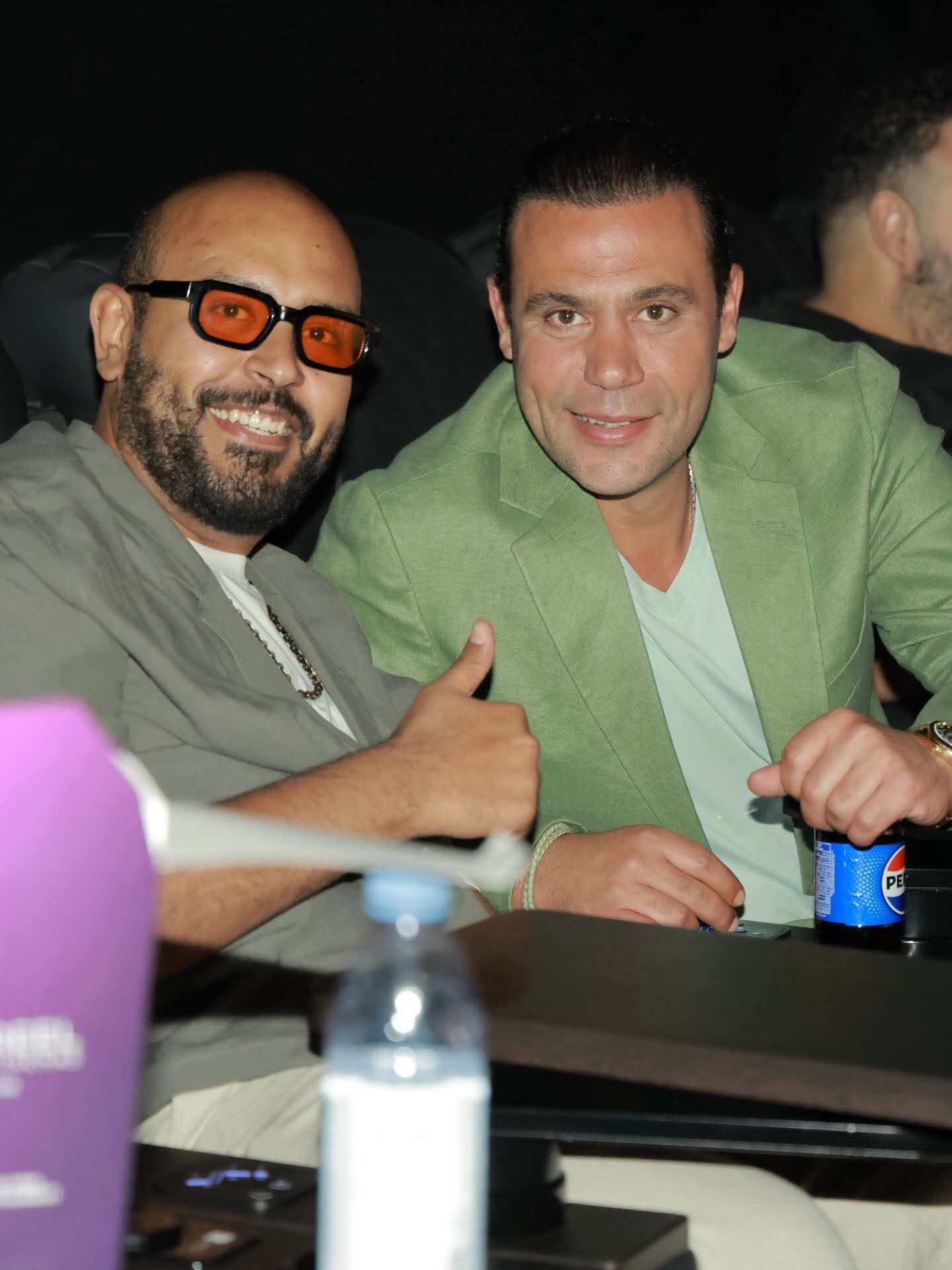 محمد إمام يحتفل بنجاح العرض الخاص لفيلم "صقر وكناريا" في الإمارات