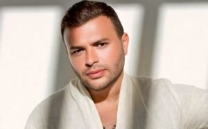 رامي صبري يعلن طرح ألبوم القمر يوم 16 يونيو الجاري 3 رامي صبري يعلن طرح ألبوم القمر يوم 16 يونيو الجاري
