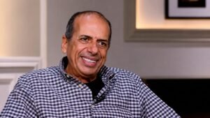 محمد الصاوي يكشف موقفًا مؤثرًا مع عادل إمام: "علمت أخويا السجاير؟"