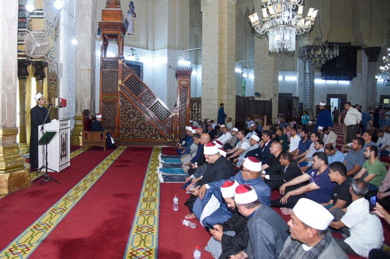 محافظ الإسكندرية يشهد احتفال رأس السنة الهجرية بمسجد سيدي أبي العباس المرسي