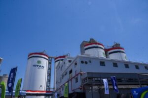 وزيرا الصناعة والاستثمار يفتتحان توسعات تيتان مصر بالإسكندرية لتعزيز صادرات الأسمنت المصري إلى الأسواق العالمية