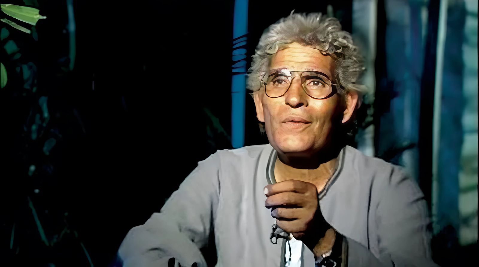 ذكرى وفاة محمد عفيفي مطر.. شاعر الكلمة الحرة الذي صنع بصمة خالدة في الشعر العربي