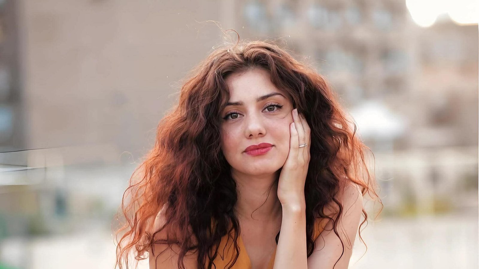 بدء محاكمة الفنانة جيهان الشماشرجي في قضية السرقة بالإكراه.. تفاصيل أولى جلسات المحاكمة