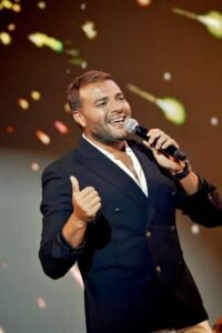 رامي صبري يعلن طرح ألبوم القمر يوم 16 يونيو الجاري 2 رامي صبري يعلن طرح ألبوم القمر يوم 16 يونيو الجاري