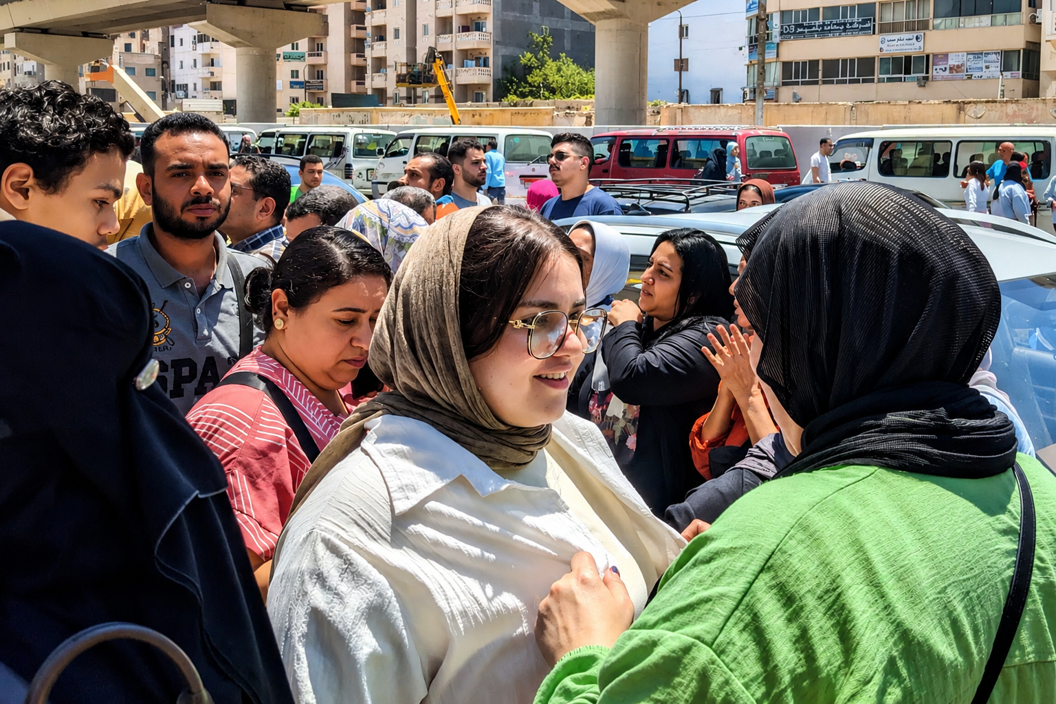 رد فعل الطلاب بعد امتحان اللغة العربية في الإسكندرية.. ارتياح عام وتباين في الآراء حول بعض الأسئلة