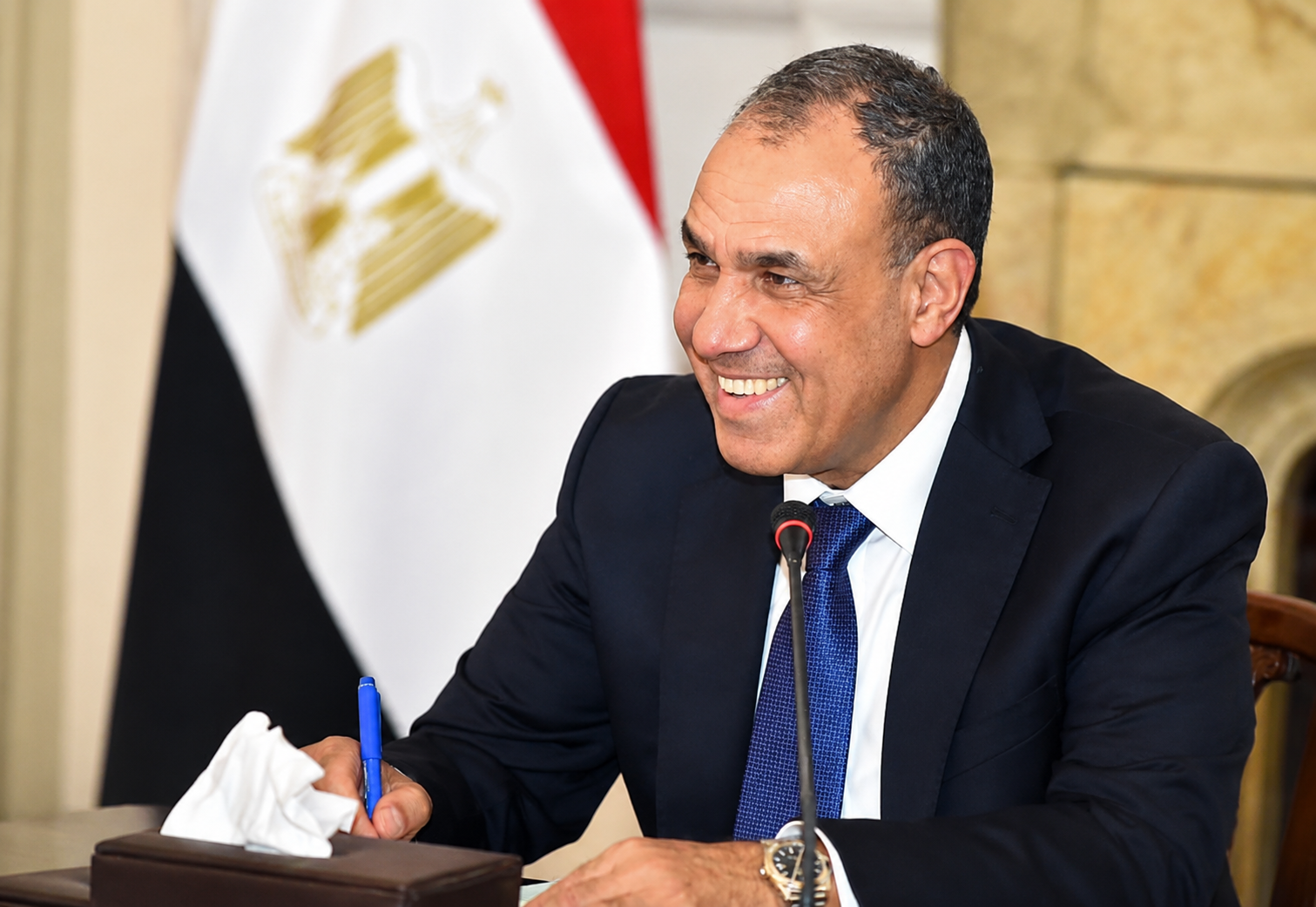 وزير الخارجية المصري يبحث مع نظيره الكاميروني تعزيز التعاون الاقتصادي والتنسيق الأفريقي المشترك